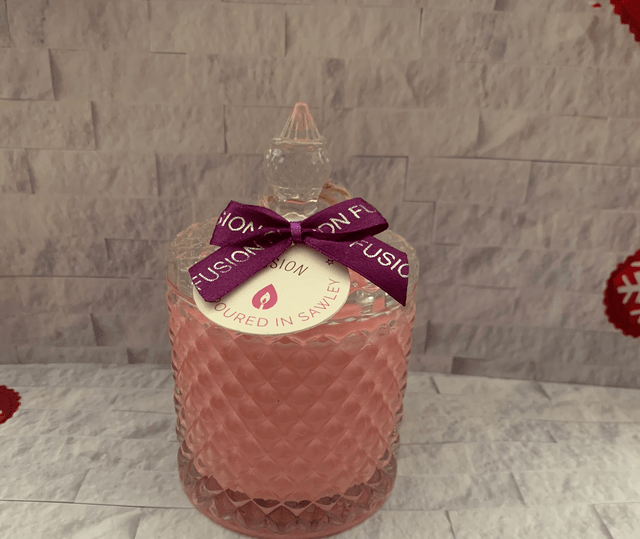 Glass Candle - English Pear & Freesia 